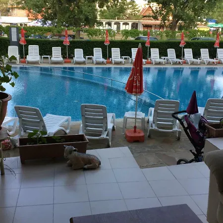 Blue Summer アパート